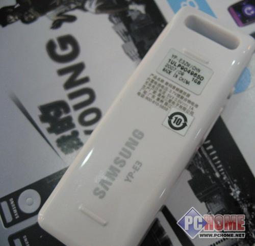 点击查看本文图片 三星 YP-E3(1GB) - 周一音频 一周热销MP3随身听强烈推荐
