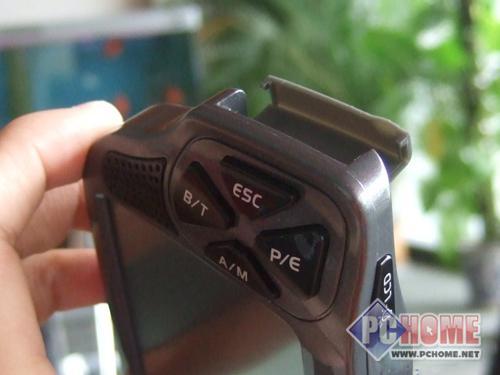 点击查看本文图片 纽曼 MINI ALL VX1000 - WIFI传输快无比 08春季最高端MP4推荐