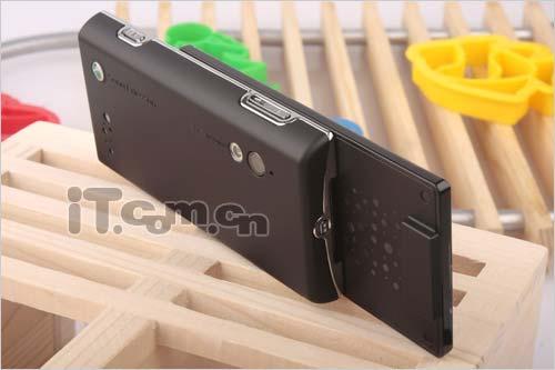 上网飙生活 索尼爱立信G705首发评测