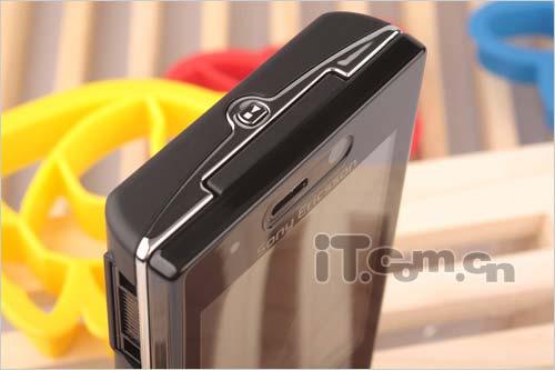 上网飙生活 索尼爱立信G705首发评测