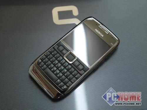 点击查看本文图片 诺基亚 E71 - 超薄全金属智能机 E71价格走低2620元