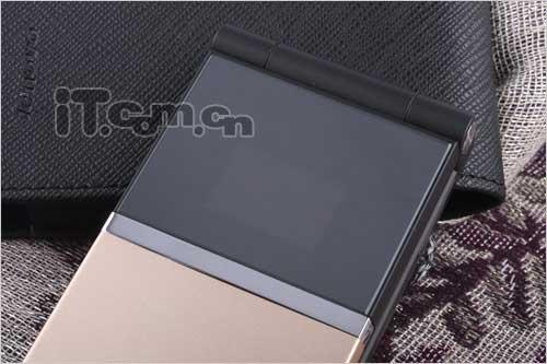 冬日里的彩虹 时尚美型机联想P80评测