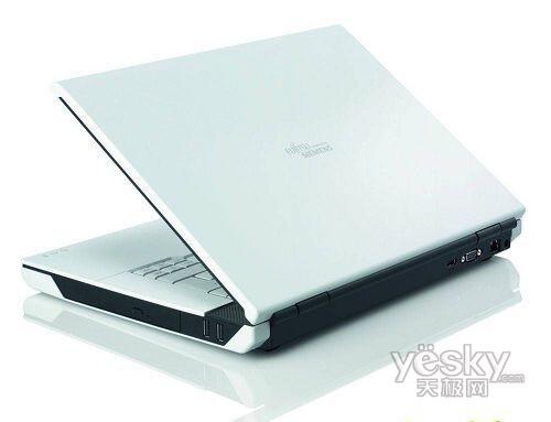 pa3553是富士通西门子旗下的产品,是一款采用puma平台的笔记本电脑