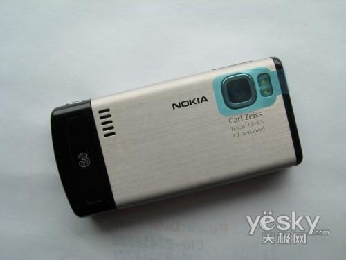 冰凉酷爽新体验 七款金属质感手机推荐！