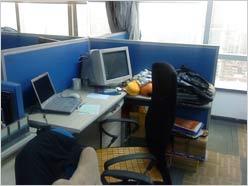 时尚对决 索尼爱立信W705激斗诺基亚E66