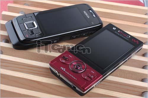 时尚对决 索尼爱立信W705激斗诺基亚E66