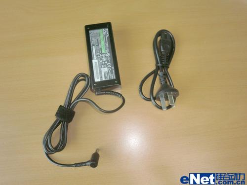 i5芯双显卡SSD硬盘 索尼Z118开箱报告