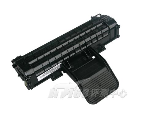 富士施乐3200MFP/B￥1990 性能最劲