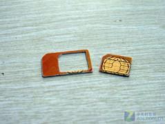 解救悲剧"砖头" iPhone 4解锁卡贴评测 