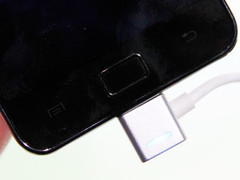 A9双核秒杀iPhone4 三星GALAXY SII暴跌 