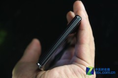 刀锋依然锋利 双核7.1mm摩托RAZR深度评测 