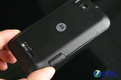 三防神话再延续 Defy Mini摩托XT320评测 
