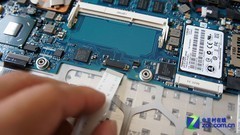 细拆东芝Z830 谈Ultrabook的成本控制 