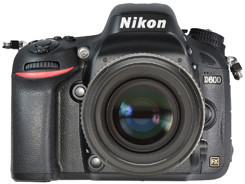 D600