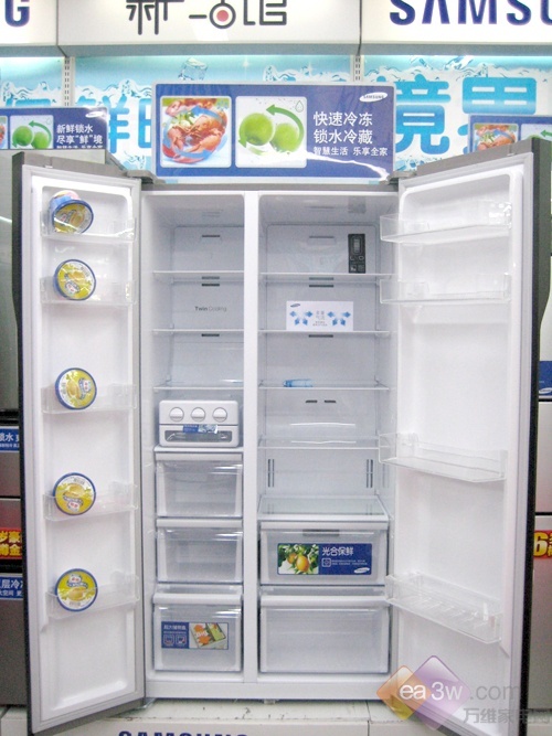 家电卖场热销产品 三星对开门冰箱登场 