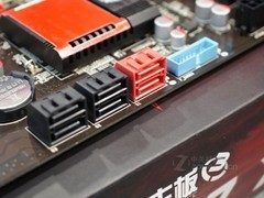 七彩虹Z77京东特价699元 套装更优惠 