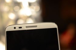 LG新旗舰G2上手评测：很像Galaxy S4