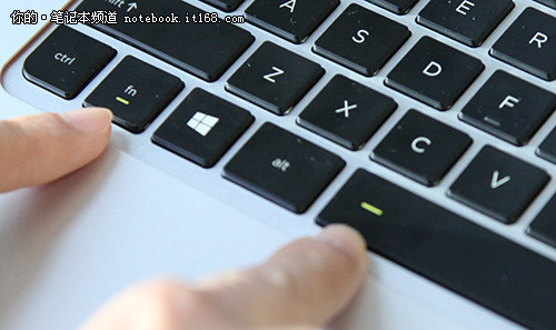 体验 HP ENVY 17 Leap Motion