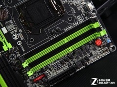 技嘉G1.Sniper M5 内存呢插槽图 