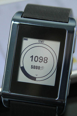 简单实用续航能力强 酷派智能手表体验 