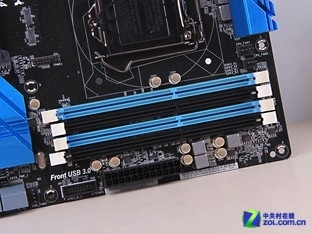 华擎 Z97 极限玩家4 内存插槽 