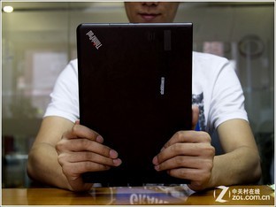 硬朗精英专业范儿 联想ThinkPad 10评测 
