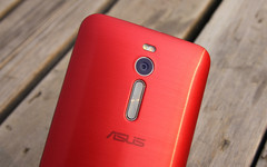 4GB运存有需要？ 顶配华硕ZenFone2首测 