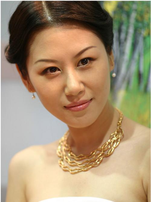 美女多新机少 p&e2007器材展八宗最