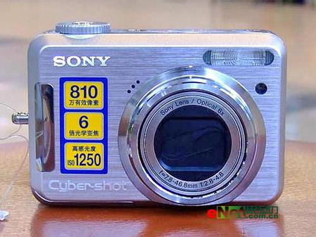 800万像素6x镜 索尼s800送卡1720元