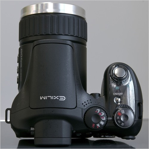 高速连拍赶超单反卡西欧研发新机报道