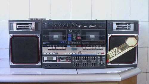 80年代家用音响设备：经典的双卡录音机_手机新浪网