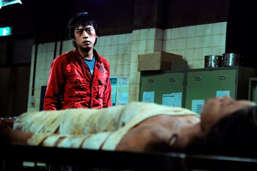 血腥肢解解剖学教室暑期恐怖大作