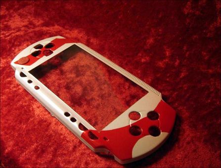 史上最漂亮的PSP!国外强悍战神PSP靓图_硬件_科技时代_新浪网