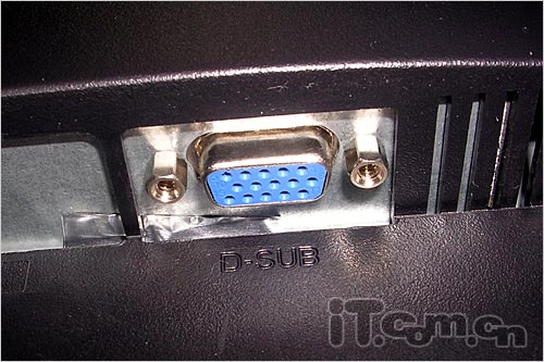 d-sub接口1499元基本上可以说是目前市场里19寸宽屏液晶显示器的最低