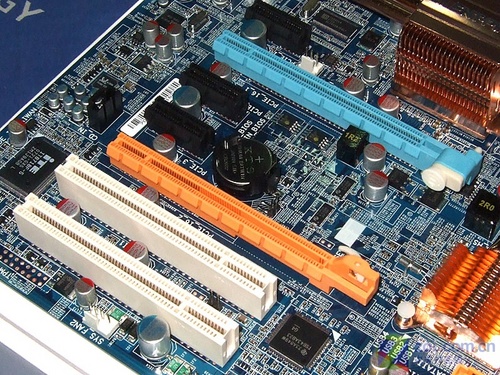 散热模块升级 技嘉新版p35-ds4批量到