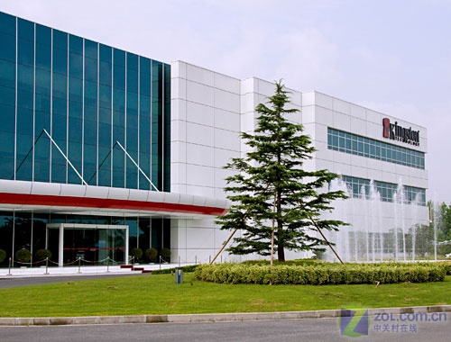 硬件 正文  2007年8月30日,金士顿科技公司举行了名为"20周年庆典