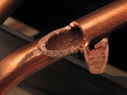 硬件 正文    热管是封闭系统,由管壳,吸液芯和工质组成.