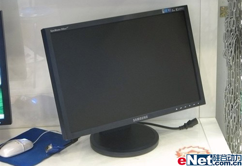 19寸超强机 三星940bw 液晶仅售1750元