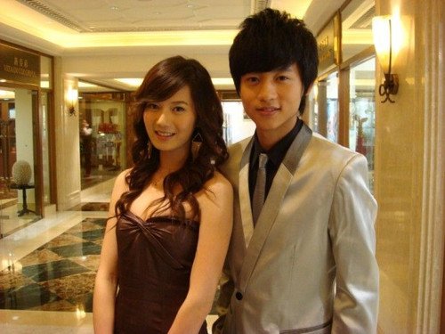 [电影]《一起又看流星雨》剧情全介绍_手机新浪网