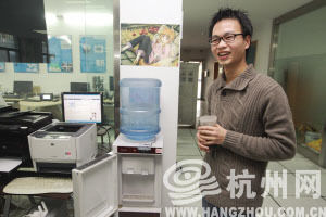 饮水机微博应用程序的开发者陈龙彪