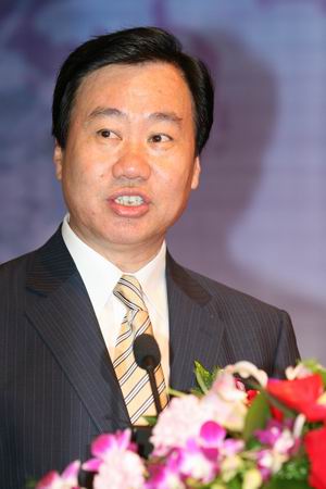 图文:大连市长夏德仁致辞