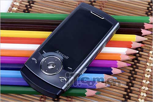 纤薄智能爱宠 三星u608只卖3880元