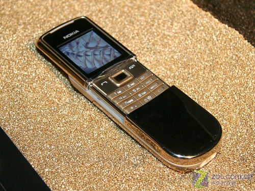 时尚潮流 诺基亚8800s黄金珍藏版曝光_手机_科技时代_新浪网