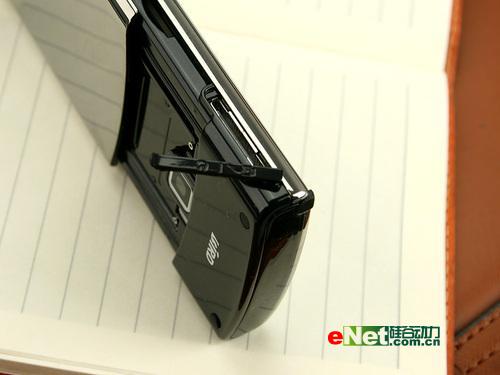 8mm超薄 波导商务手写滑盖v780评测(3)