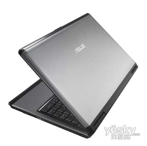 配置方面:华硕x55q55sr-sl采用了英特尔酷睿2 t5550(主频为1.