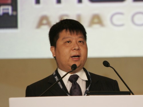 华为常务副总裁兼终端业务总裁郭平