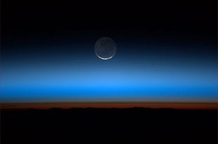 土星逆行对12星座的影响(图片来源于网络)
