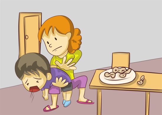 【嘚吧174期】孩馒头噎喂水成昏招 该怎样救命?