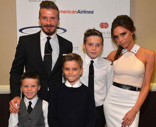 维多利亚24岁做妈妈