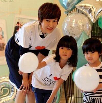 陆毅二胎女儿曝光